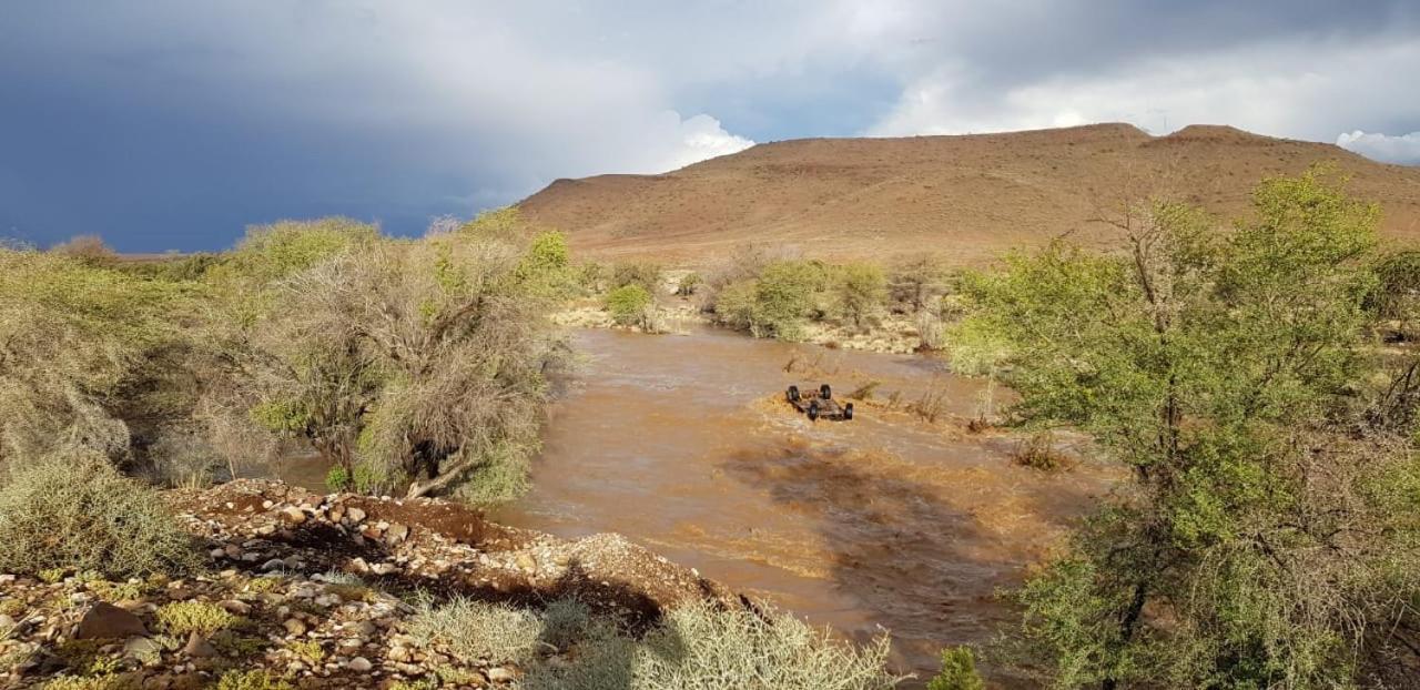 Tsauchab River Camp セスリエム エクステリア 写真